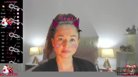 Lucia online show from December 2024 12:32:02 AM