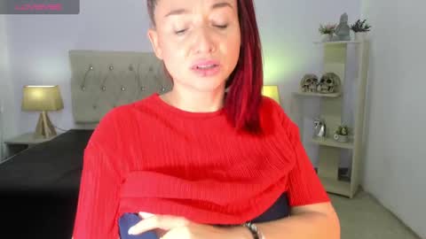 Lucia online show from September 2025 11:04:02 PM