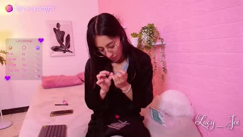 Luciana online show from March 2026 02:59:01 AM