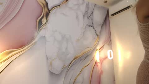 Lucy online show from September 2025 12:39:01 PM