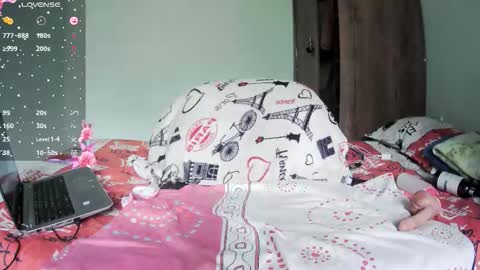 Snapshot of lucy_stark212 chatting on February 2026 01:22:02 PM Lucia online show from February 2026 01:22:02 PM