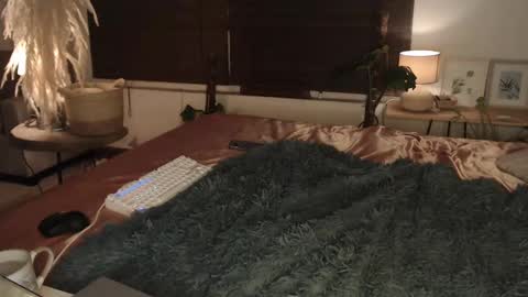 Snapshot of lucy_sweetgirl19 chatting on March 2025 12:59:02 AM luciana online show from March 2025 12:59:02 AM