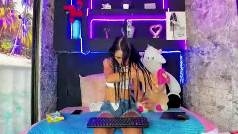 Lucy unlimit come back here  online show from June 2026 07:53:02 PM