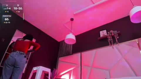 Snapshot of lucy_williiams chatting on September 2025 12:16:01 PM Lucy online show from September 2025 12:16:01 PM