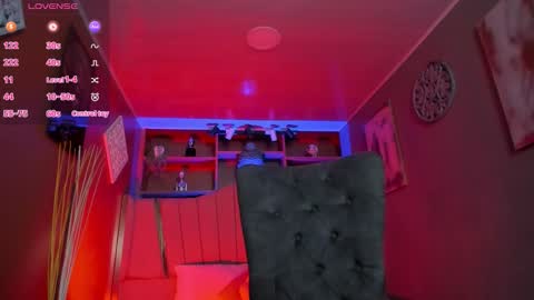 Snapshot of lucy_williiams chatting on September 2025 12:17:01 PM Lucy online show from September 2025 12:17:01 PM