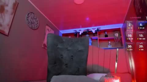 Snapshot of lucy_williiams chatting on October 2025 11:50:02 AM Lucy online show from October 2025 11:50:02 AM