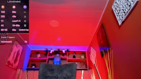 Snapshot of lucy_williiams chatting on November 2025 11:43:02 AM Lucy online show from November 2025 11:43:02 AM