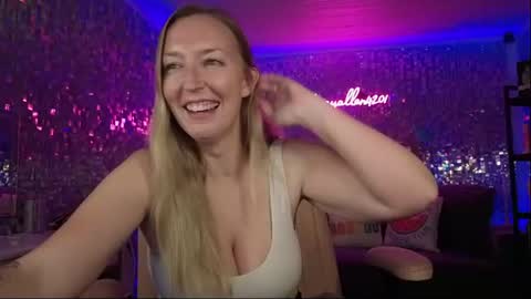 lucyallen4201 online show from July 2026 12:31:01 AM