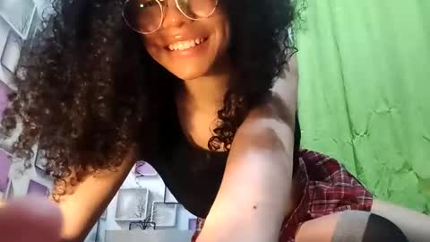 Snapshot of lucybellea chatting on November 2025 05:11:01 AM Lucia online show from November 2025 05:11:01 AM