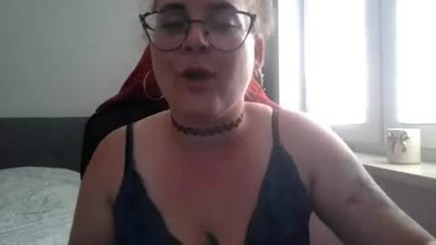 lucyflirt online show from July 2026 04:27:02 PM