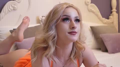 Lucy Lexton online show from February 2025 02:37:01 PM