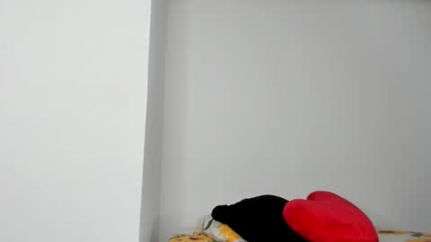 Snapshot of lucyportman chatting on February 2026 10:22:01 AM lucyportman online show from February 2026 10:22:01 AM