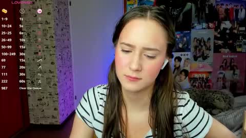 Lucy Rose online show from October 2025 04:41:02 AM