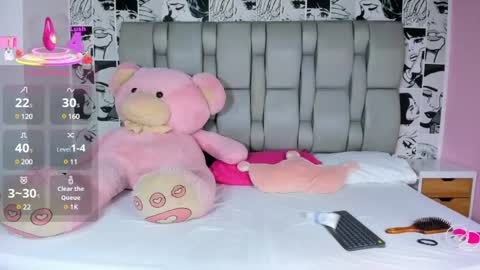 Snapshot of lucyrosse_ chatting on March 2025 11:18:02 AM Lucy online show from March 2025 11:18:02 AM