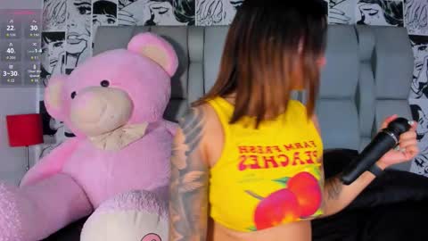 Snapshot of lucyrosse_ chatting on December 2025 11:15:01 AM Lucy online show from December 2025 11:15:01 AM