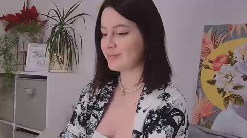 Lucy online show from January 2025 06:12:02 PM