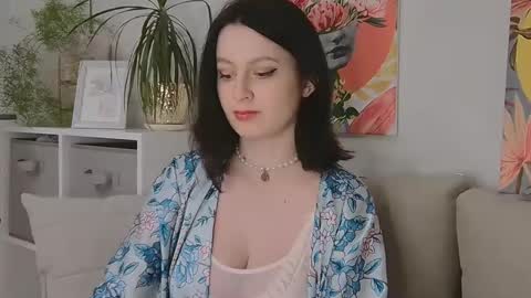 Lucy online show from February 2025 07:06:01 PM