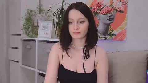 Lucy online show from February 2025 09:37:02 PM