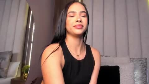 Snapshot of lucysalvatore chatting on September 2025 03:11:01 PM Lucy online show from September 2025 03:11:01 PM