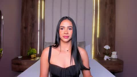 Snapshot of lucysalvatore chatting on September 2025 03:57:01 PM Lucy online show from September 2025 03:57:01 PM