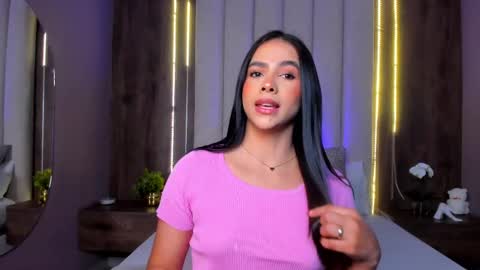 Snapshot of lucysalvatore chatting on September 2025 02:53:01 PM Lucy online show from September 2025 02:53:01 PM