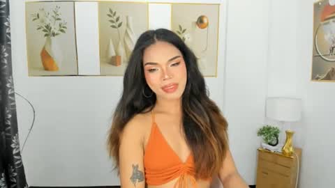 lucyvane online show from July 2026 04:31:02 PM