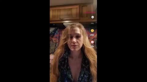Lucy Vybes and Go-Gert online show from December 2024 01:19:02 PM