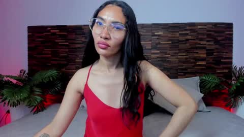 Lucy Liiu online show from May 2026 07:34:02 PM