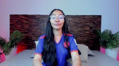 Lucy Liiu online show from June 2026 08:21:01 PM