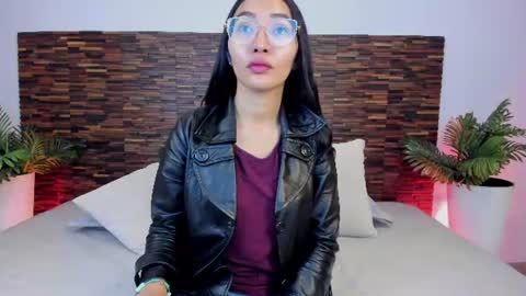 Lucy Liiu online show from July 2026 08:25:01 PM