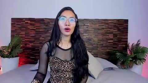 Lucy Liiu online show from July 2026 08:18:02 PM