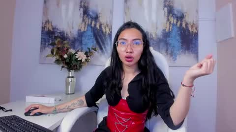 Lucy Liiu online show from July 2026 07:56:01 PM