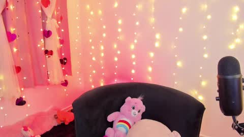 LUCYY FROM HOME  online show from February 2025 01:52:02 AM