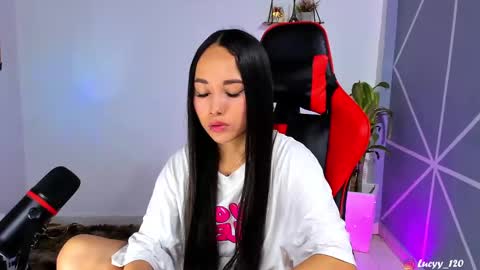 Snapshot of lucyy_rose chatting on September 2025 12:34:01 AM o online show from September 2025 12:34:01 AM