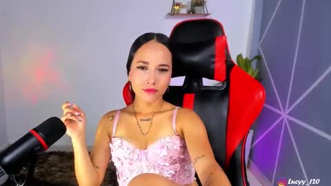 Snapshot of lucyy_rose chatting on November 2025 11:25:01 PM o online show from November 2025 11:25:01 PM