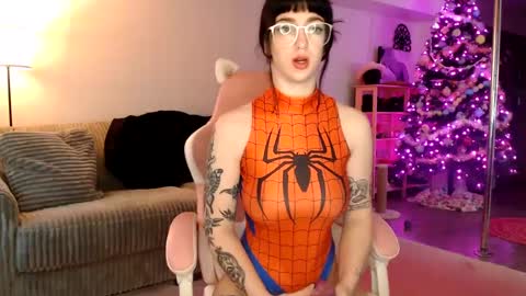 Lucy online show from December 2024 12:20:01 AM