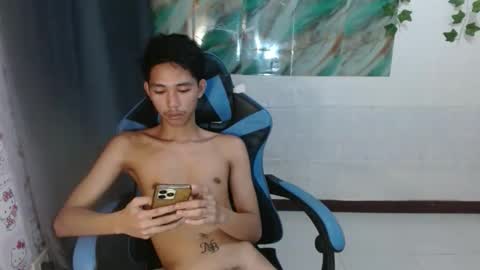 Snapshot of lui_the_fucker chatting on December 2025 10:02:02 AM lui_the_fucker online show from December 2025 10:02:02 AM