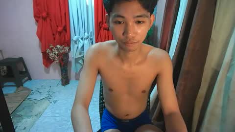 Snapshot of lui_the_fucker chatting on February 2026 05:45:01 AM lui_the_fucker online show from February 2026 05:45:01 AM