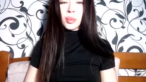 luisa lovedom online show from June 2026 08:37:02 AM