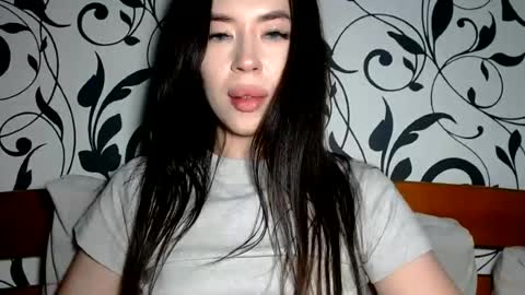 luisa lovedom online show from June 2026 07:07:01 PM