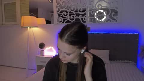 LuisaClover online show from July 2026 01:01:01 AM