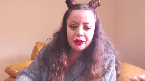 Cassie online show from September 2025 02:29:02 PM