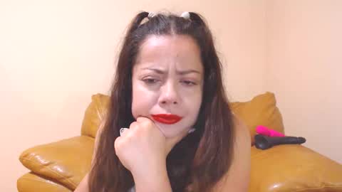 Cassie online show from November 2025 07:59:02 PM