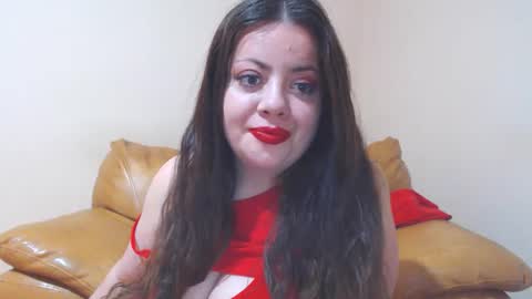 Snapshot of luisahornydoll chatting on April 2026 06:35:02 PM Cassie online show from April 2026 06:35:02 PM