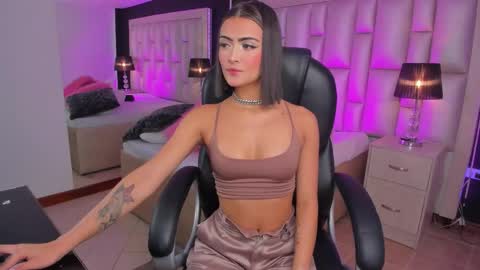 Snapshot of luisajonnes_ chatting on January 2026 03:28:02 PM Luisa online show from January 2026 03:28:02 PM