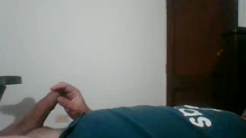 luisfer86 online show from April 2026 02:10:01 AM