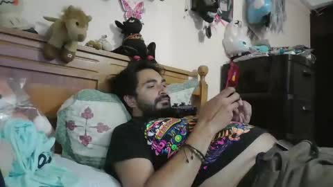 luismiastarot online show from November 2025 02:54:01 AM