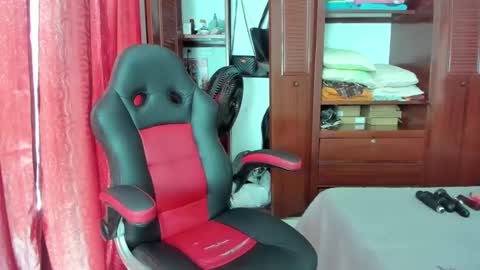 Luissa online show from March 2025 03:16:02 PM