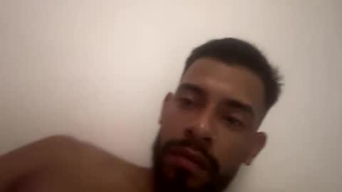 Snapshot of luitz003 chatting on February 2026 05:39:01 AM Hot boy online show from February 2026 05:39:01 AM