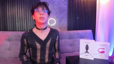 luixdust1 online show from November 2025 05:28:02 AM